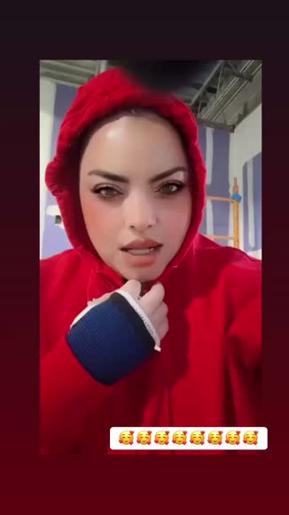 Video review of  Fashion & Beauty  by 6782f247fadf3e2af85a3551