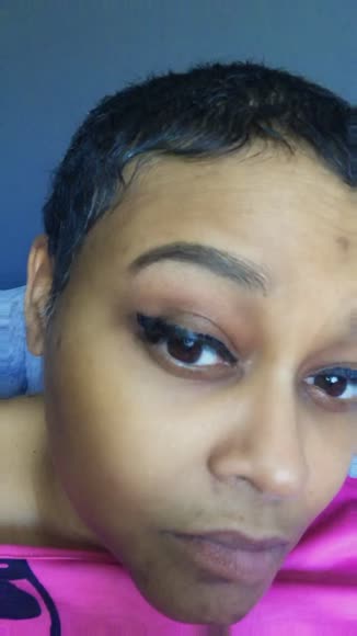 Video review of Mellow Mineral Eyeliner  by clearylatanya584