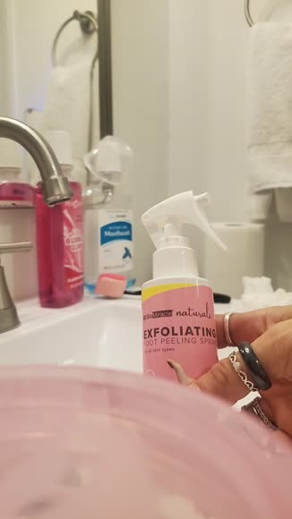 Video review of Mybiomiracle Exfoliating Foot Peeling Spray  by 678550ea317e5d9812f6d491