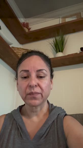 Video review of  Roasted Batana Oil Nourishing Hair Mask for Growth & Hydration  by aamasquirrel51