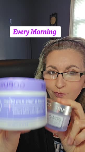 Video review of GOPURE Beauty GOPURE Tighten & Lift Neck Cream  by 677c93871b0a89fb1531a1fb