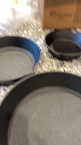 Video review of Sunnydaze Pre-Seasoned Cast Iron Skillet Fry Pan Set  by 676b64e9cceb9b07604b5bfa