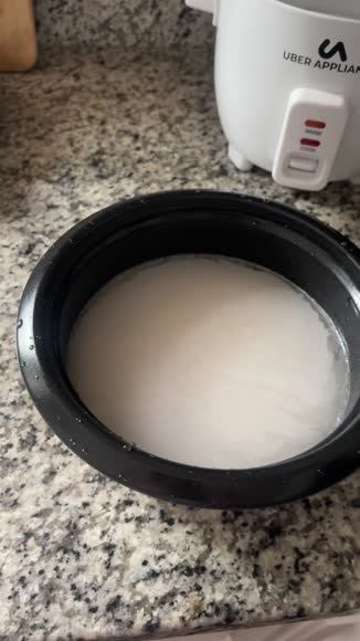 Video review of Uber Appliance Rapid Rice Cooker 6 Cup capacity  by 6784664ca292261830ee8aa2