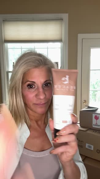 Video review of Beauty by Earth Self Tanner Body Lotion Basics Bundle  by bmazzola1025