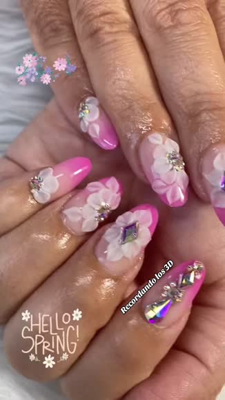 Video review of Clips Fashion & Beauty  by 6583991711b0bc61b7972c7c