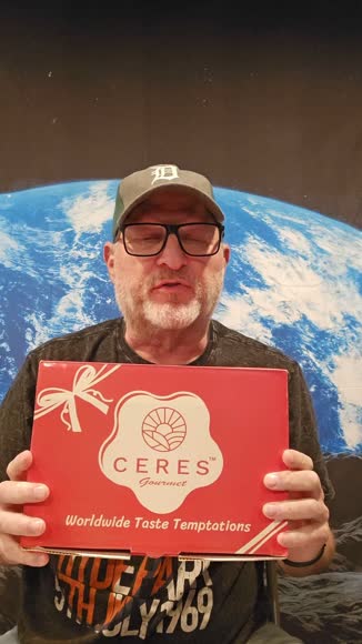 Video review of Ceres Gourmet International Snack Box, 30 Pcs  by 677862a780631e421a0d962e
