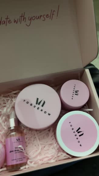Video review of VogueNow Hug In A Box Spa Gift Set  by 68016ef47115f0bd74ab66aa