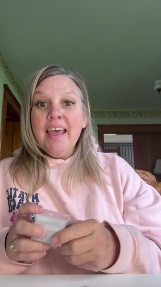 Video review of r.e.m. beauty energizing undereye balm  by 67891b9248ab5465a7e013d4