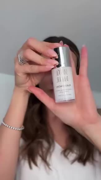 Video review of NAELI Self Tanner Face Bronzing Drops - Natural Gradual Sunless Glow with Vitamin C  by support101