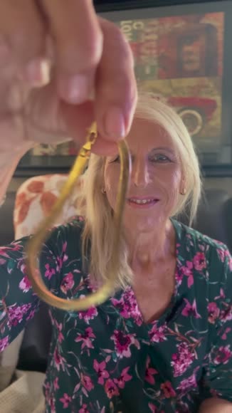 Video review of  Herringbone Bracelet  by 6789cdc8f8df40e28b9fc9ce