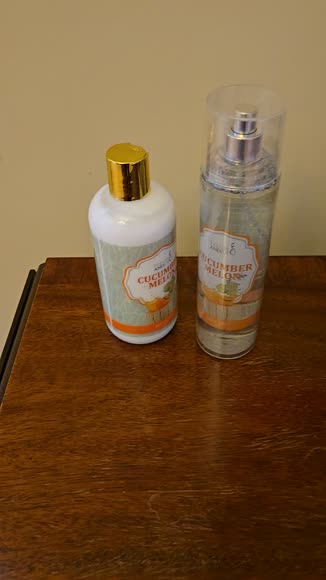 Video review of Freida and Joe Home Spa Gift 10oz Deep Moisturizing Fragrance Body Lotion & 8 oz. Fine Fragrance Body Mist Set Luxury Self-Care Combo for Women and Girls (Cucumber Melon)  by 679804d50f2f3a49276dbbae