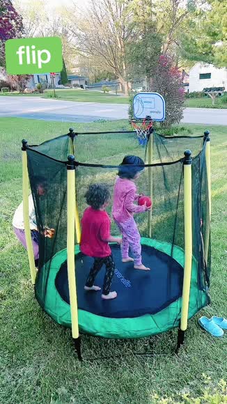 Video review of SereneLife Outdoor & Indoor Mini Toddler Trampoline  by 6754c55bb4f052a30fc5df5d