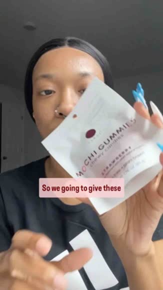 Video review of Issei Mochi Gummies Strawberry  by beautifulshay26