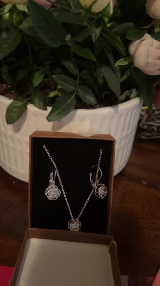 Video review of VistaShops "Rose is a Rose" Pendant, Chain, and Earrings 18kt Rose  by 67b5155d10eb1f818d8f6ee2