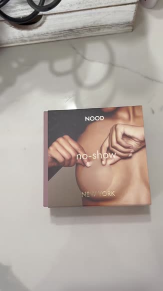 Video review of NOOD No-Show Matte Silicone Adhesive and Reusable Round Nipple Covers  by 67891b9248ab5465a7e013d4
