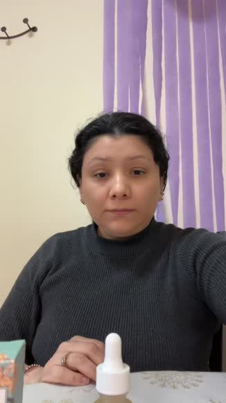 Video review of Zue Botanicals Serum Tono Perfecto  by 678728eba21dc5effdb6ddab