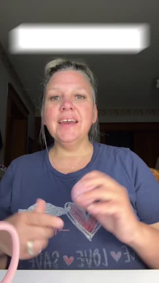 Video review of r.e.m. beauty energizing undereye balm  by 67891b9248ab5465a7e013d4