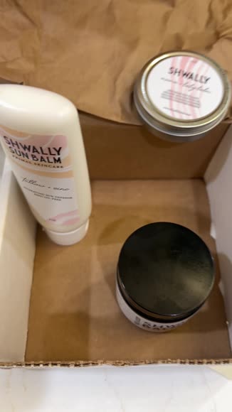 Video review of HALLUSA NATURAL Collagen Pro Vitality Plus Vitamin C  by 6784a368c3a1363a59fac24d