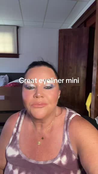 Video review of  Mini Travel Eyeliner  by danawaddell44