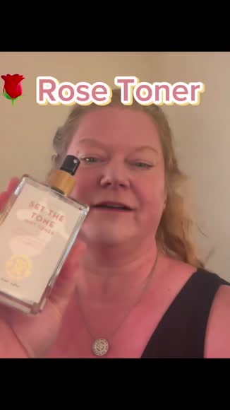 Video review of The Organic Skin Co. Set The Tone  by 2dwvycmkbk