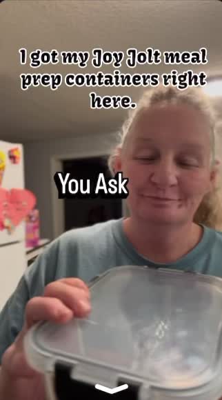 Video review of JoyJolt 3-Sectional Meal Prep Food Storage Containers  by 66293ffb3516056e4c90e8e6