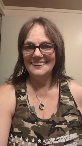 Video review of Anet's Collection LLC American Dream Earrings  by 679bc25d43dff9fccbfda926