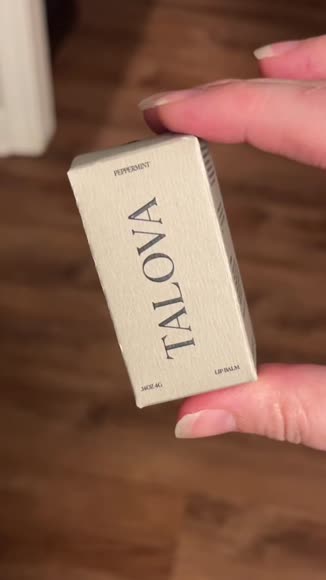 Video review of TALOVA TALOVA Peppermint Lip Balm: Conditioning Lip Treatment with Grass Fed Tallow and Lanolin to Restore and Protect Oil Organic  by 