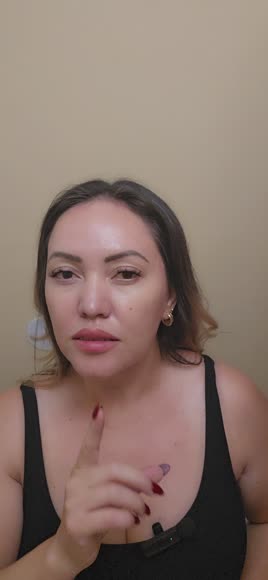 Video review of Caria Rose Rose Water Spray  by 67c9a4b9a76c0fa95c9bd974