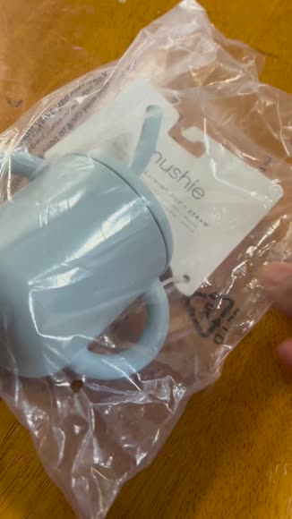 Video review of  Silicone Training Cup + Straw  by 67d49897d3d3fec5592e6da5
