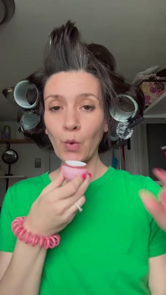 Video review of r.e.m. beauty energizing undereye balm  by 67a1431938bc3c3fb0076761