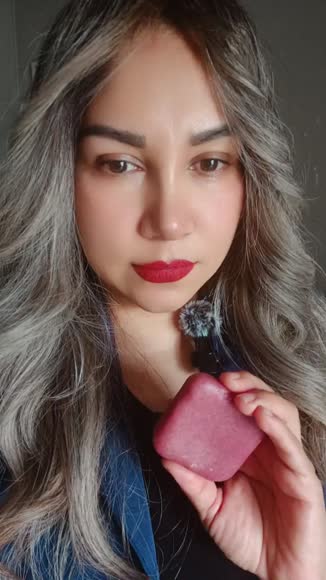 Video review of Viori Beauty Purple-Toning Shampoo Bar For Blonde & Gray Hair  by 678ee12df260e4eee3dbe834