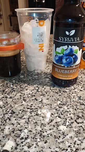 Video review of Syruvia Blueberry Syrup  by 677d37742aebdf666429e54a