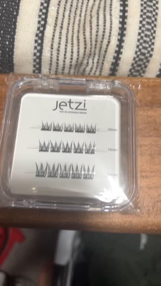 Video review of Jetzi Press On Lash Extensions  by 680fd6cf004ed85d42a75cc9