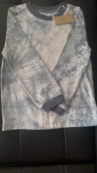 Video review of Young Days Tie Dye Longsleeve Tee  by 67f9c4d5ce227569e99da072