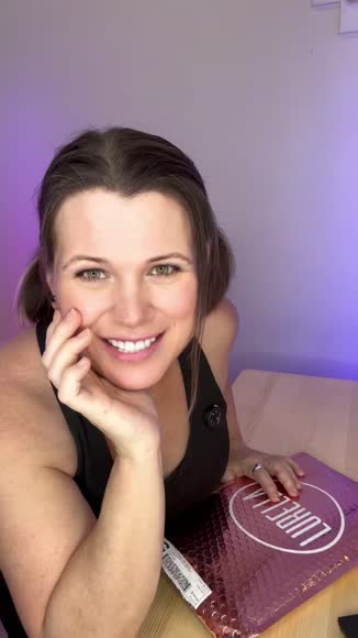 Video review of Allure Nails Mini Frosty Mirror  by 675ded39488a0bfe613ea2cb