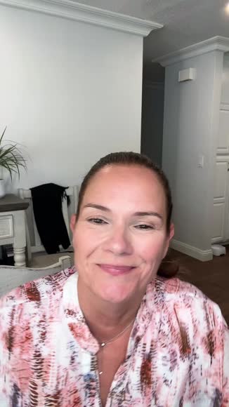 Video review of Advanced Clinicals Dark Circle Eye Serum  by 67a594672ef3adc88fa84b7b
