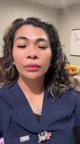 Video review of Viva Koutour Cosmetics Setting Spray  by 67819e31289f863d06a61195