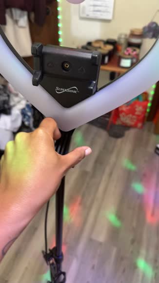 Video review of Supersonic Heart Ring Light with RGB for Pro Live Streaming  by 678bff3144f4e637f9686336