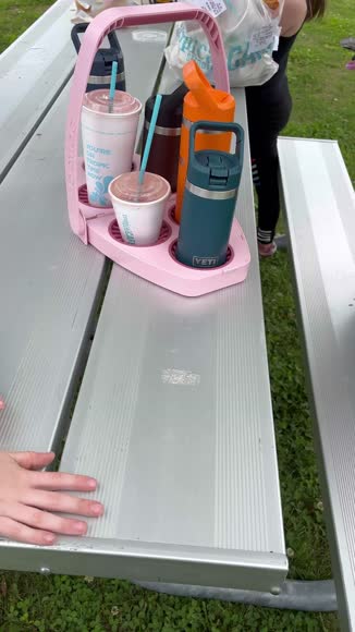 Video review of Bevee 6 Cup Drink Carrier  by 6779b019e94eae95908757e5