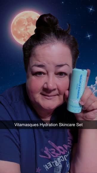 Video review of  Hydration Skincare Set  by 6406517b10c5ccb3d78c303e
