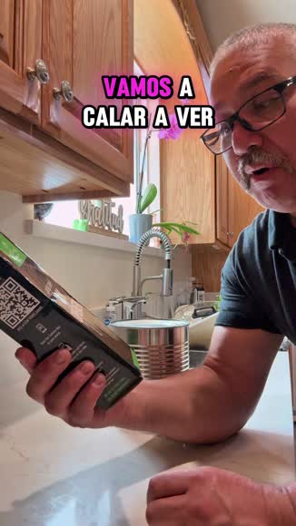 Video review of Zulay Kitchen Heavy Duty Can Opener - Wide Grip  by 677c5705e66d75113c4f07e3