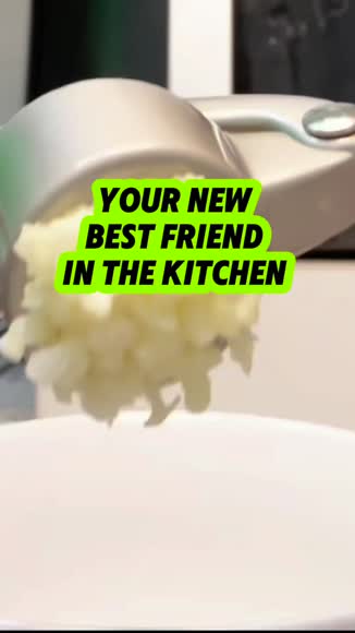 Video review of Zulay Kitchen Garlic Press With Silicone Peeler and Brush  by 679a4934fc54033451aaa2a0
