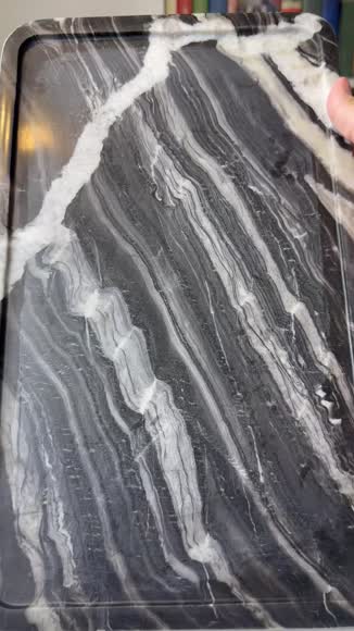 Video review of GAURI KOHLI Frontier Marble Tray  by 677eb6a681ae8c7cc85c566c