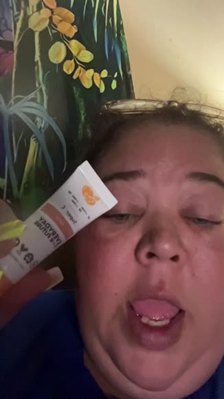 Video review of Everyday for Future BB Cream With Lightweight & Skin-Like Finish  by 6789e5e450bd352340220bca