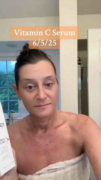 Video review of SR COSMETICS Rejuvenating Vitamin C Serum  by 6787b54c05ae8a5955a1e75d