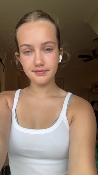 Video review of Edikted Basic Babe Tank Top  by 68293e777b1c0793cc700dbc