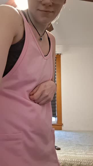 Video review of PALERMO Sleeveless Pocketed V Neck Jersey Romper  by 68000cbb5f4ec9d5342c7afc