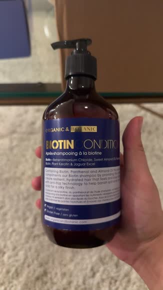 Video review of Organic & Botanic Biotin Conditioner  by 6577994126e1d308a3c238c5