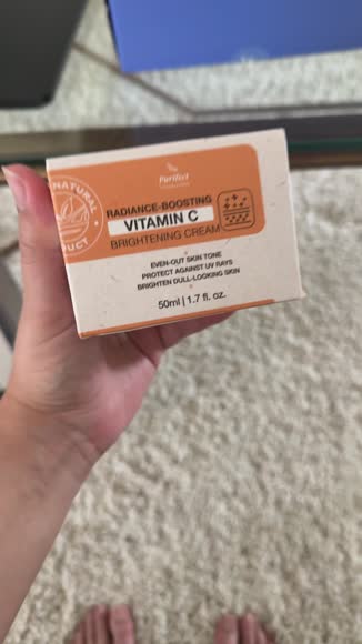 Video review of Purifect by Symphony Beauty Vitamin C Moisturizing Cream for Brightening and Correcting Uneven Tone - 50ml  by 6577994126e1d308a3c238c5