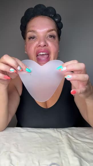 Video review of Wrinkles Schminkles Chest Wrinkle Patch  by 67a00bdc3007934ba1c60df6